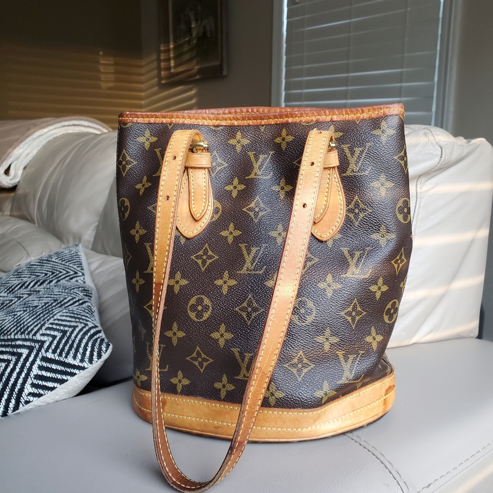 Louis Vuitton Bucket Bag PM